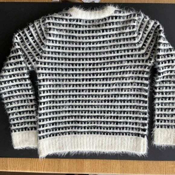 J.O.A. Los Angeles  COZY FUZZY BLACK & WHITE PULLOVER SWEATER  X-Small - Picture 2 of 5